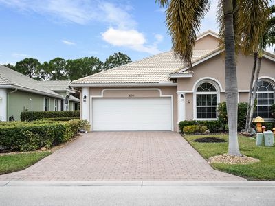 600 NW Red Pine Way, Jensen Beach, FL, 34957