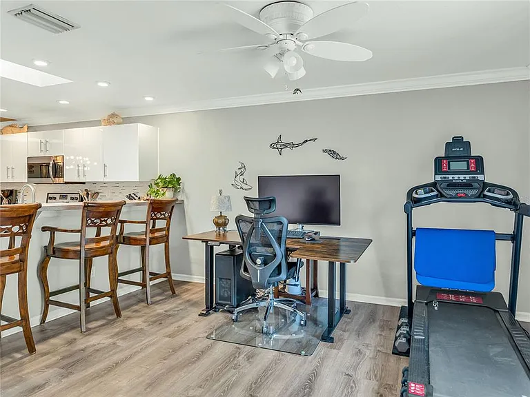 15509 Alsace Cir — Photo 16