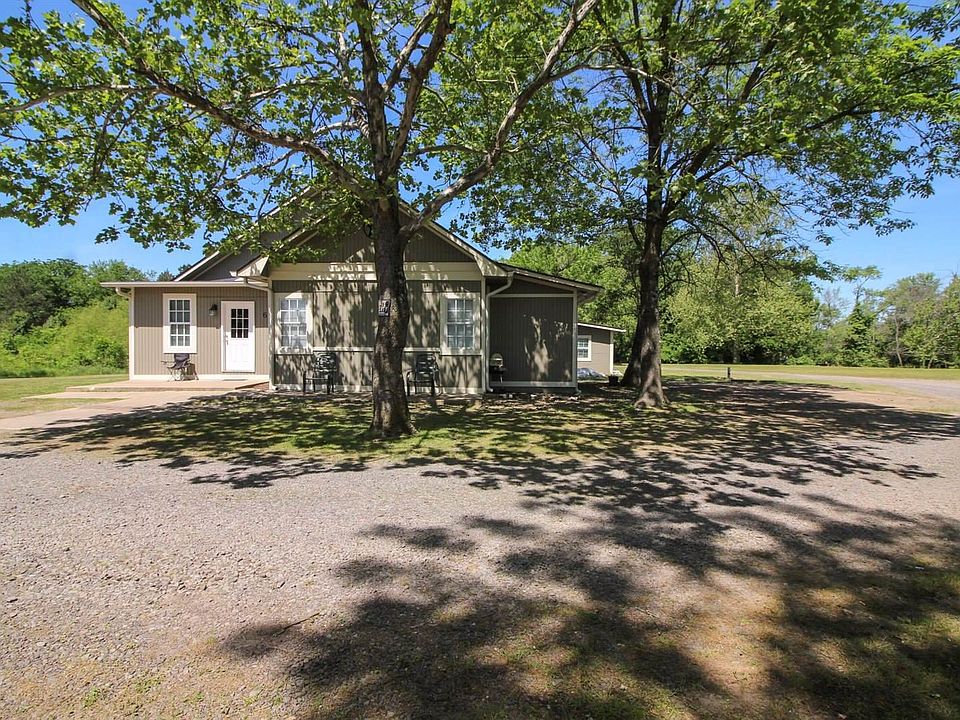 206 Arkansas St, Danville, AR 72833 Zillow