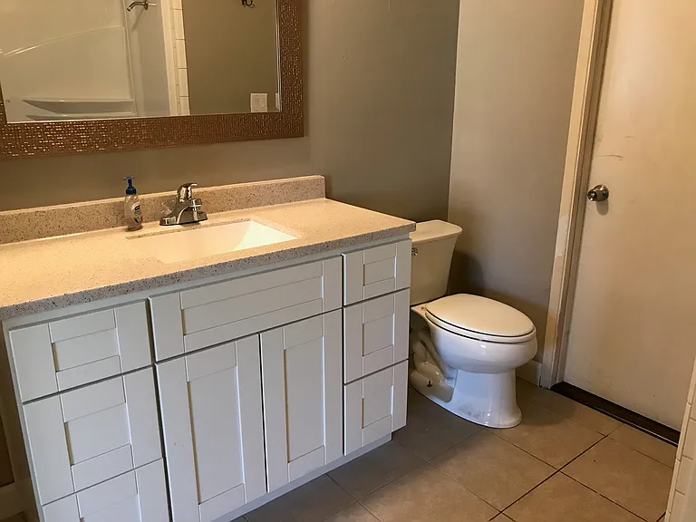 642 Lemar Park Dr #4 — Photo 14