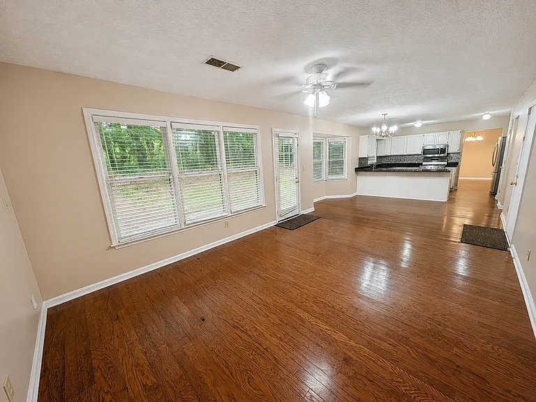 125 Pine Top Ct — Photo 12
