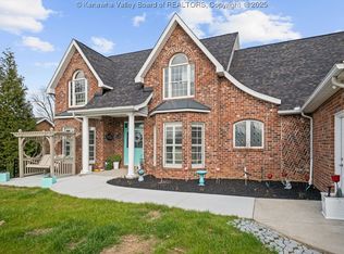 203 Pembroke Sq, Charleston, WV 25314