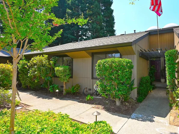 110 Alamo Sq, Alamo, CA 94507