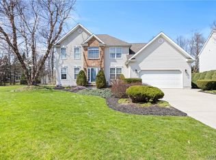 16 Buckingham Ct, Lancaster, NY
