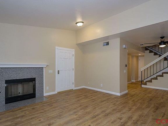 5th image of 1400 W Apricot Ave