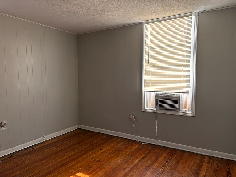 729 E Maple St #3 — Photo 3