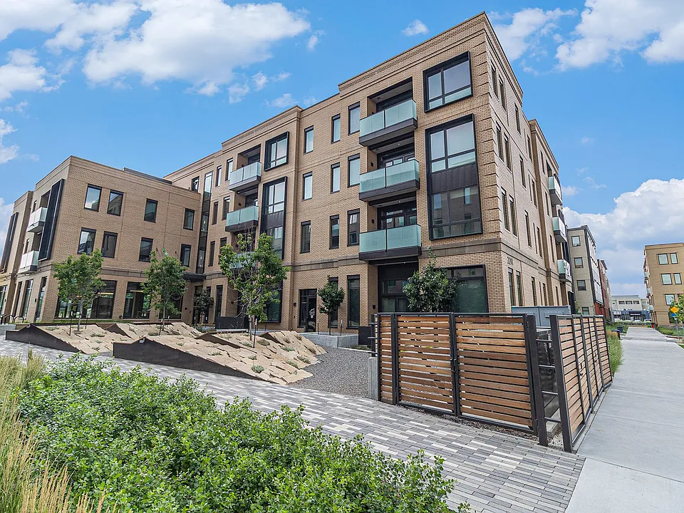 Pearl at Boulder Commons