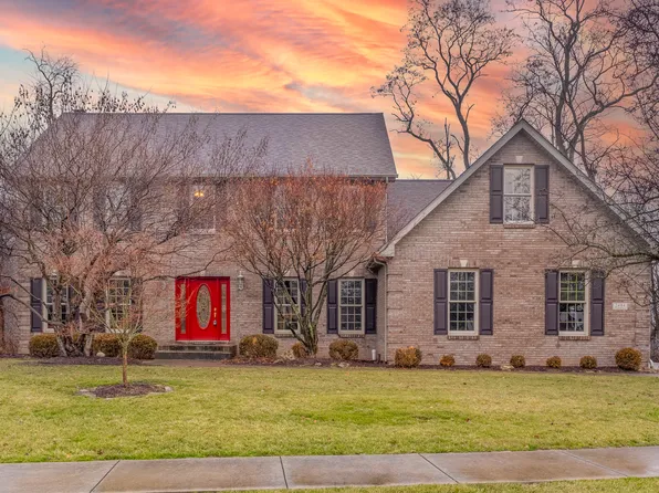 2484 W Appleblossom Ln, Columbus, IN 47201