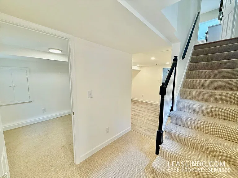 1941 39th St NW — Photo 23
