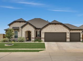 1024 Auburn Dr, Justin, TX 76247