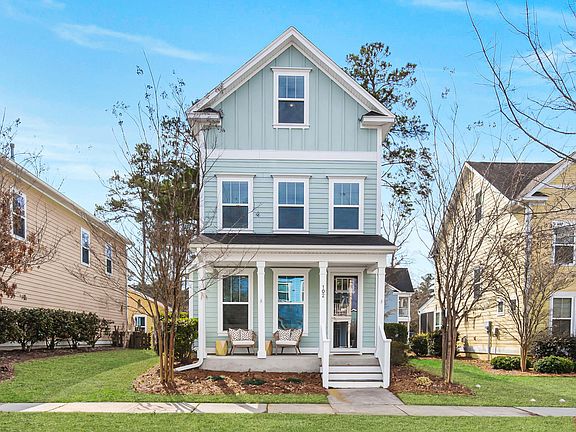 2nd image of 102 Green Grass Rd