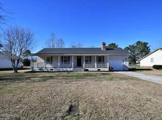 208 Lorraine Ct, Jacksonville, NC 28540
