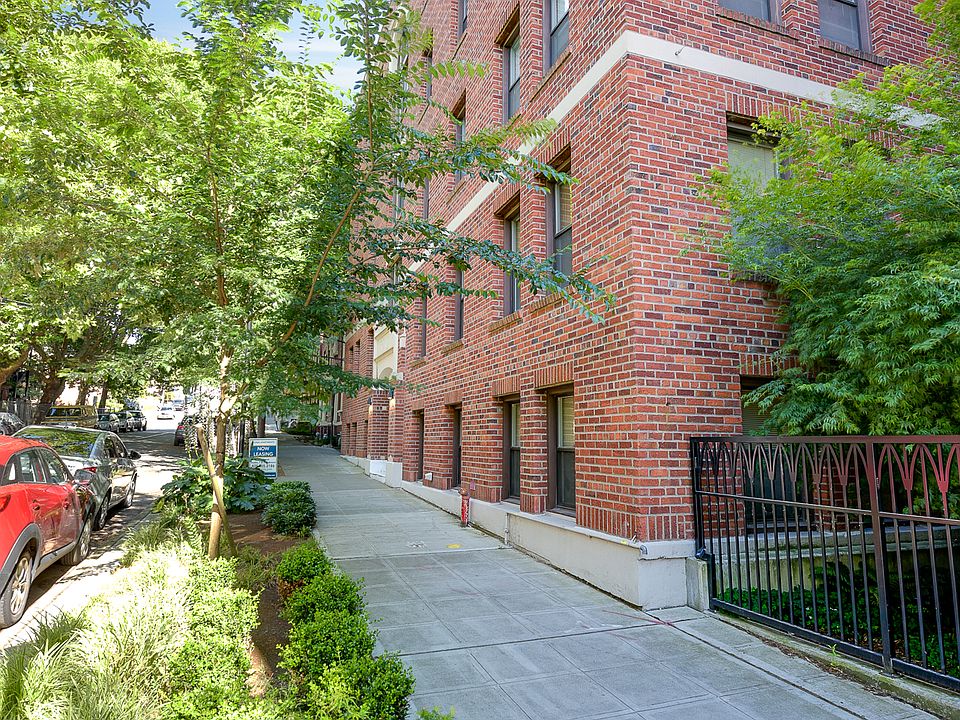 Building Photo 3