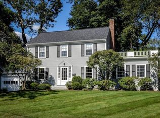 8 Pilgrim Cir, Wellesley, MA 02481