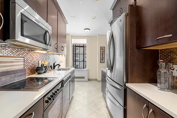 Sold by Compass | media 16