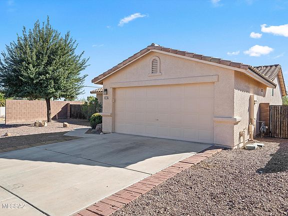 3rd image of 2501 W Brandy Crest Dr