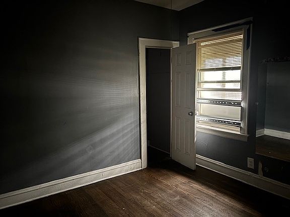 5th image of 10634 S Eggleston Ave