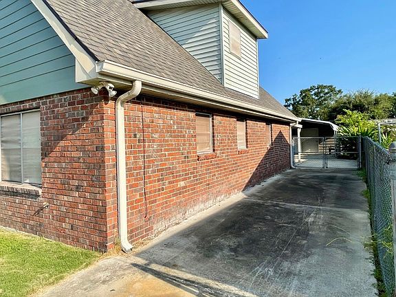 5th image of 3017 Karen Dr
