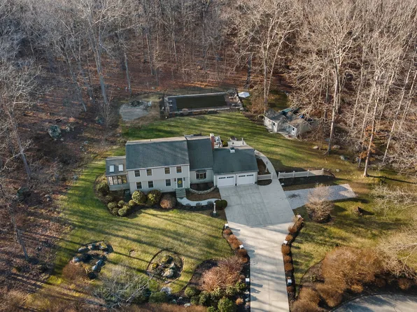 29 Kenilworth Drive, Clinton, CT 06413