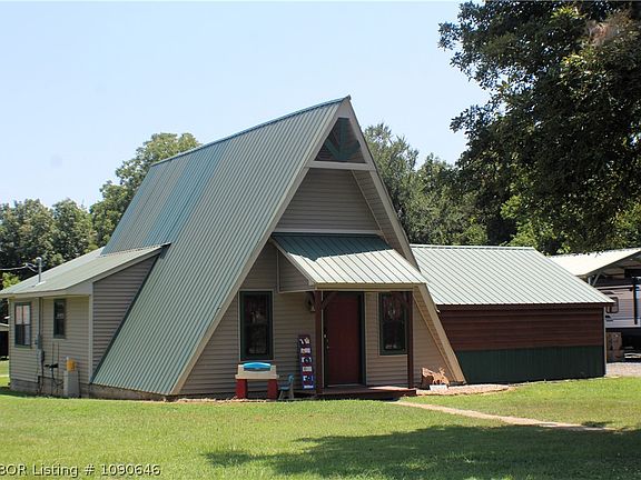 3rd image of 22849 Smith Rd