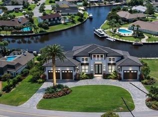 409 Wahoo Rd, Panama City Beach, FL 32408
