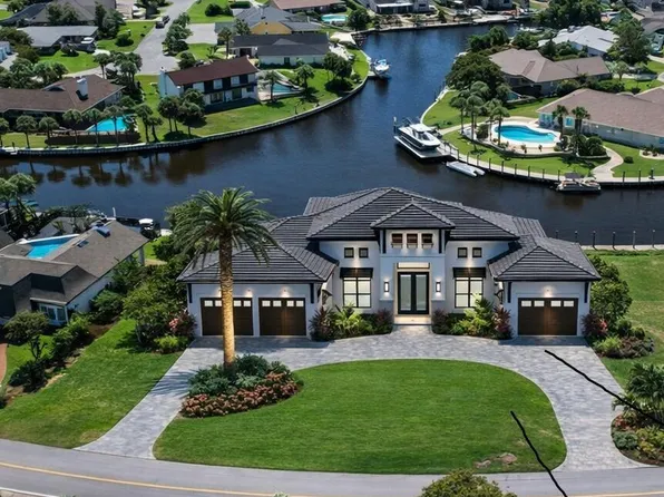 409 Wahoo Rd, Panama City Beach, FL 32408
