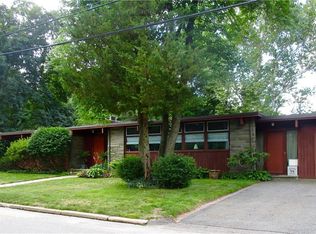 10 Grandview Ave, Lincoln, RI 02865