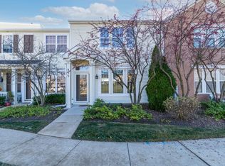 452 S Litchfield Dr, Round Lake, IL 60073