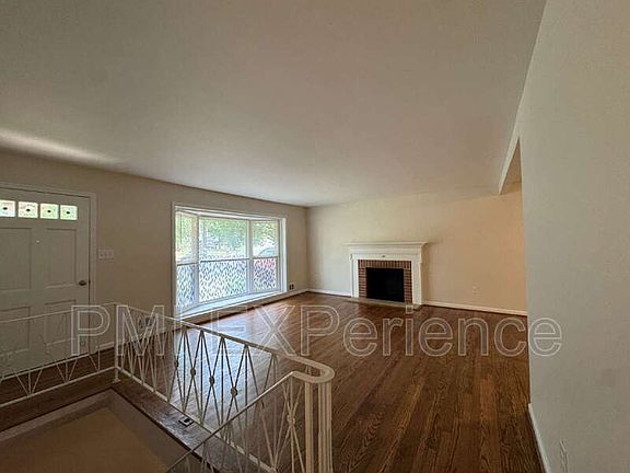 5th image of 6405 Roberts Dr