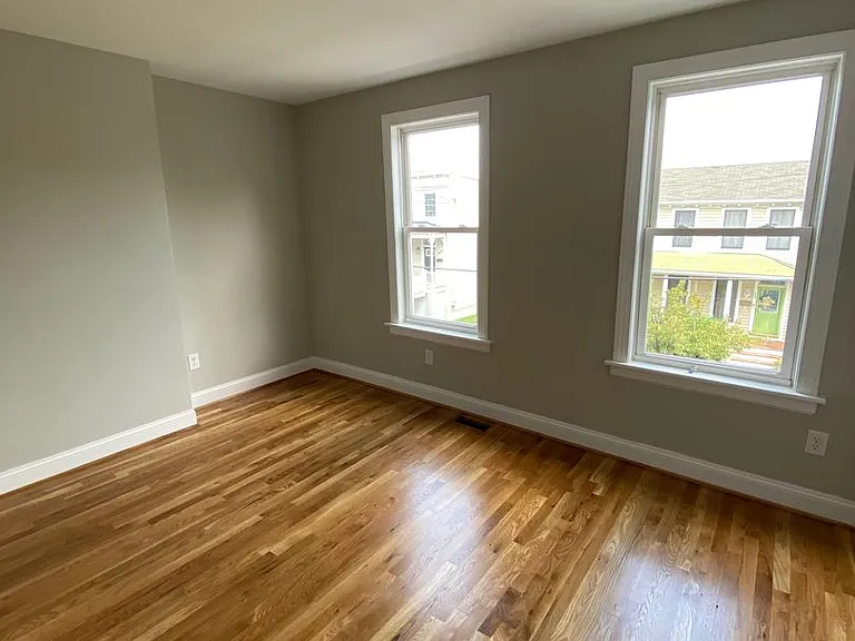 703 Catherine St — Photo 13