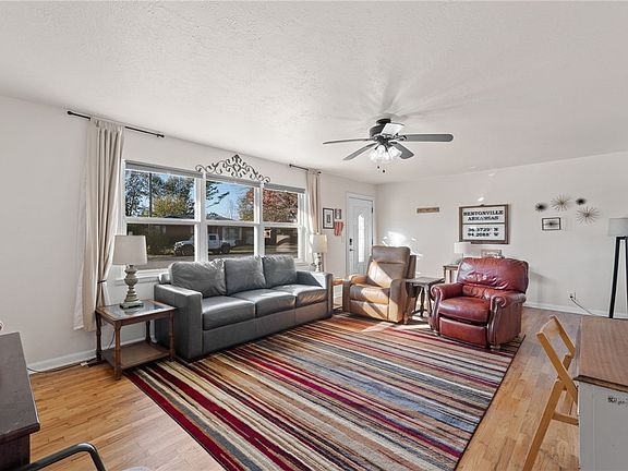 5th image of 312 Crestview Dr