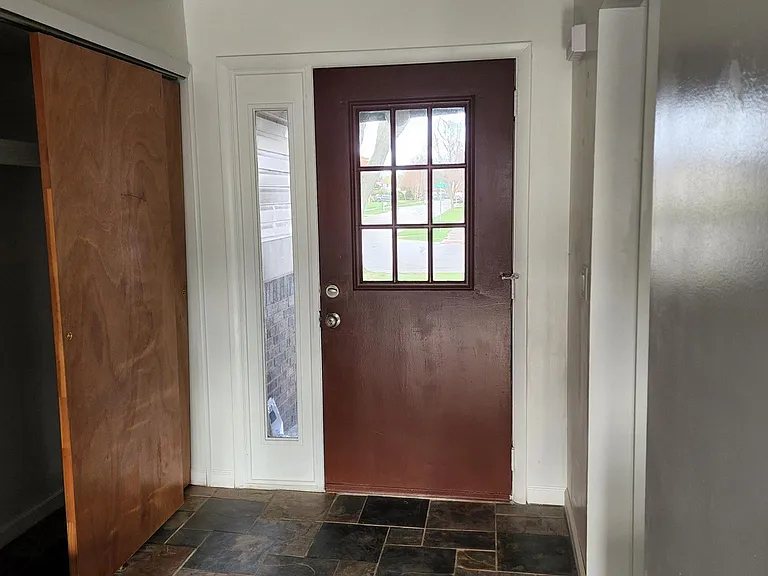 38955 Century Dr — Photo 2