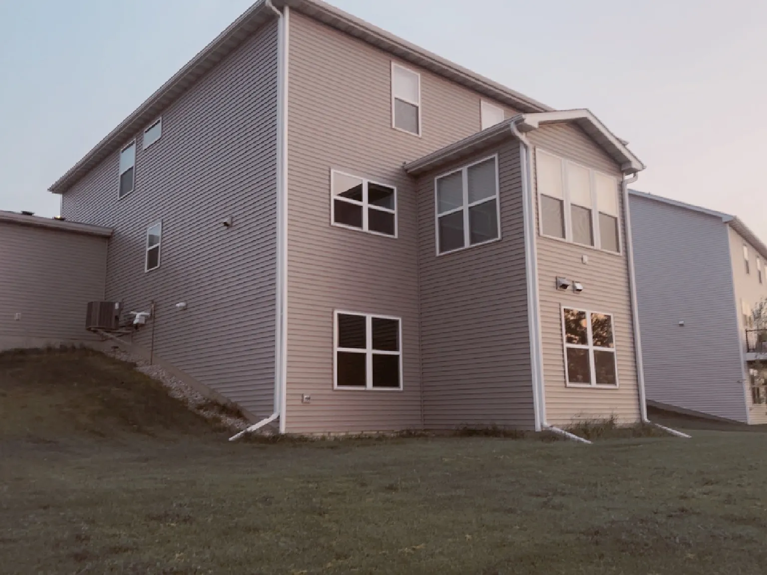 9876 Ambrose Rd — Photo 4
