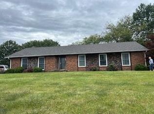 201 Ridge Rd, Brookfield, MO 64628