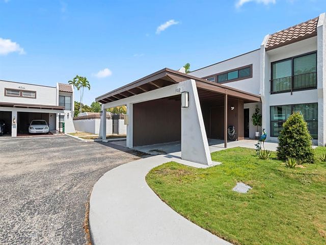 1st image of 6512 Kendale Lakes Dr