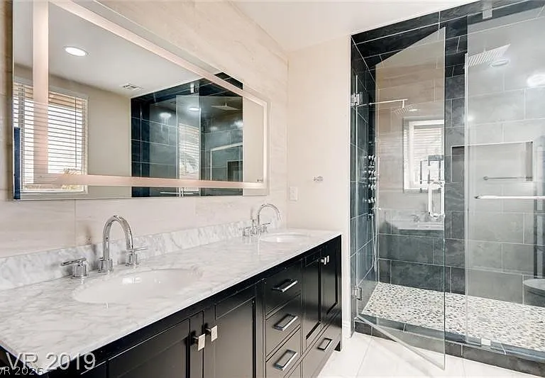 8645 Caribbean Ct — Photo 4