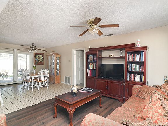 5th image of 1118 KATHLEEN ST