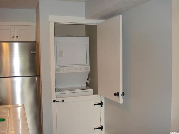 2nd image of 1196 E Waterside Cv