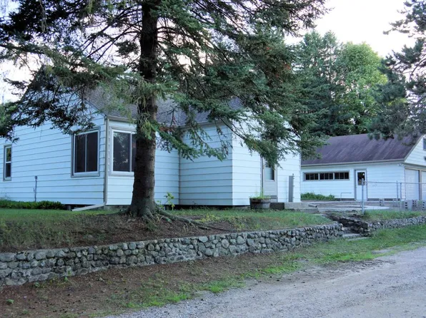 312 7th St S, Walker, MN 56484