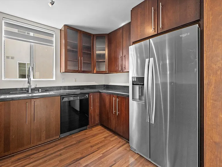 8530 Holloway Dr #306 — Photo 8