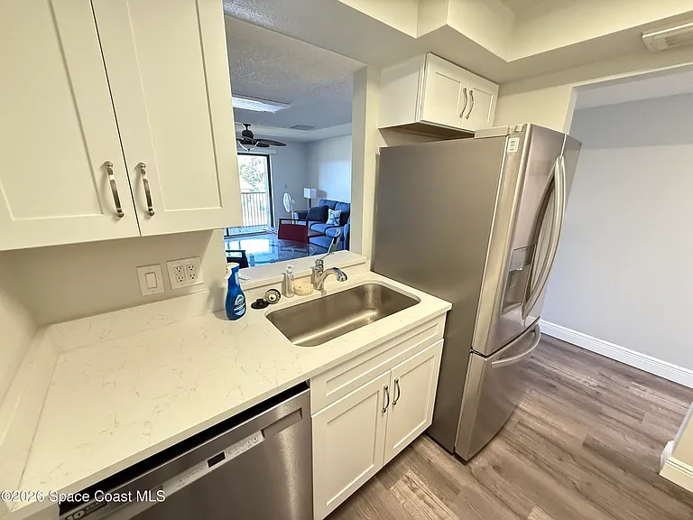 7101 Ridgewood Ave #209 — Photo 6