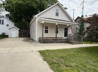 603 S George St, Ludington, MI 49431