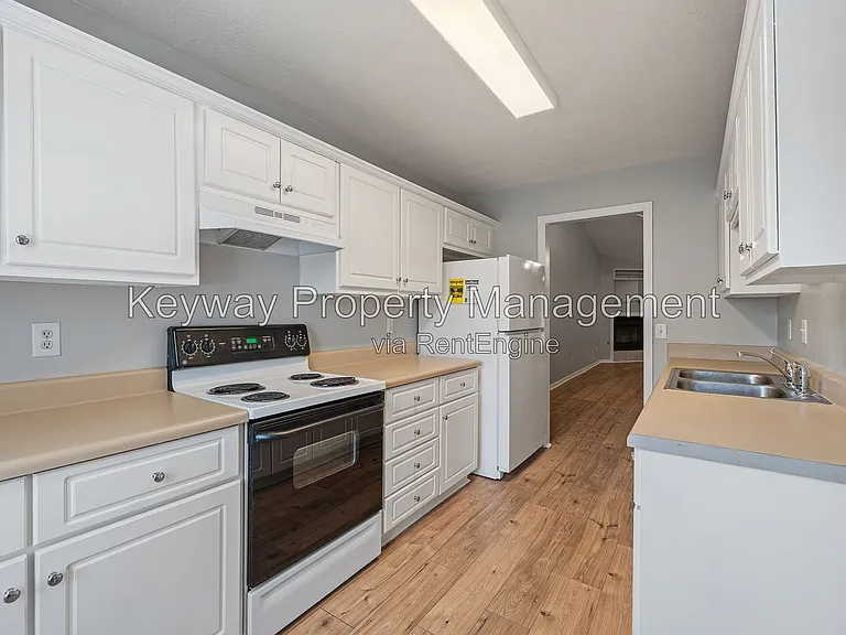 107 Stonington Ln SW — Photo 8