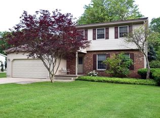 4886 Maple St, Vienna, OH 44473