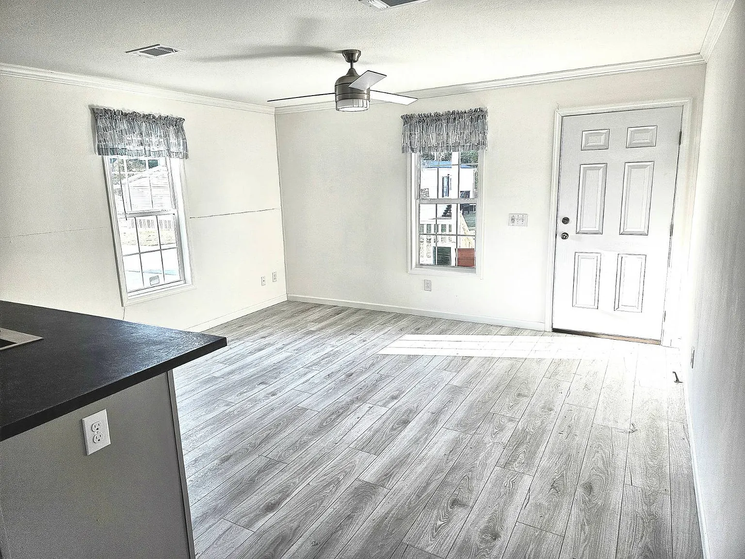 2 bed, 2.0 bath, 960 sqft, $1,299 — Photo 3