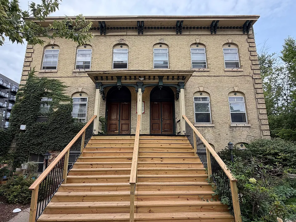 Charming Juneau Village Apartments!