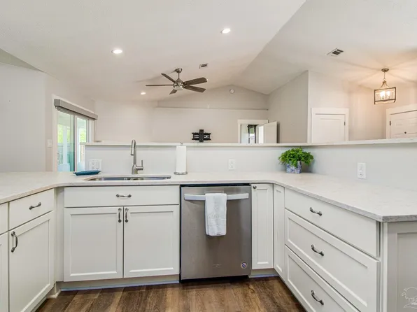 54 Arapaho Dr, Perdido Key, FL 32507