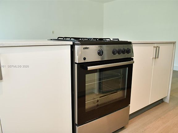 5th image of 65 Washington Ave APT 25