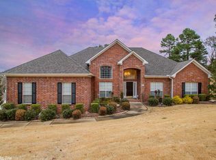 38 Saratoga Dr, Little Rock, AR 72223