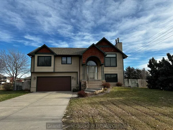 2905 Idaho Ave, Grand Island, NE 68803